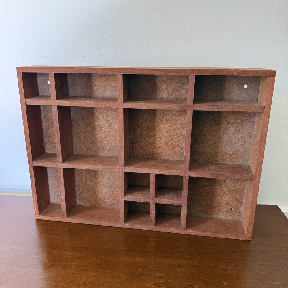 VTG Wooden Wall Mounted Trinket Display Shelf Portrait/Landscape 15.75" x 11.25"